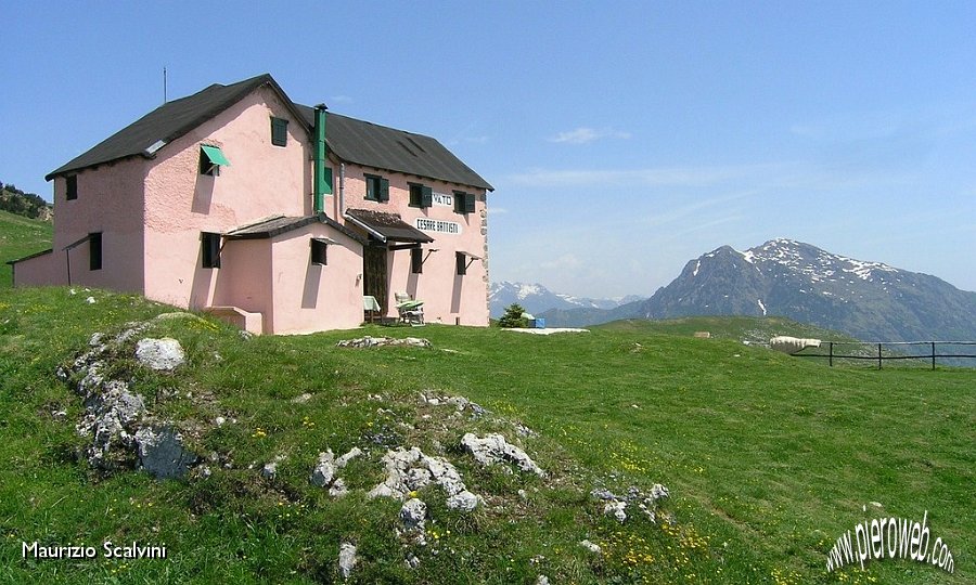 35 Ex rifugio Battisti.JPG